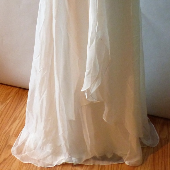 White formal NWT Size 14 Mac Duggal Designer - Picture 2 of 5